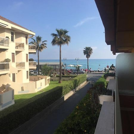 A Due Passi Dal Mare Apartment Vallecrosia Exterior foto